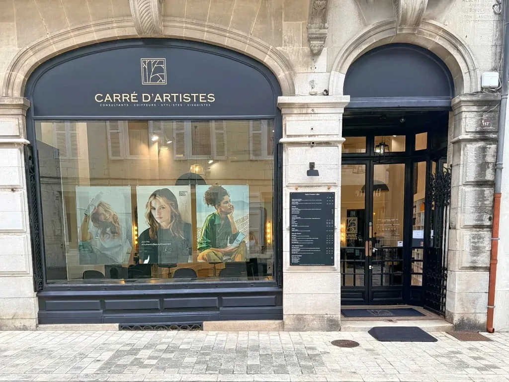 Carré d'Artistes - Coiffure Cognac - Carré d'Artistes - Photo Galerie - OneBooking
