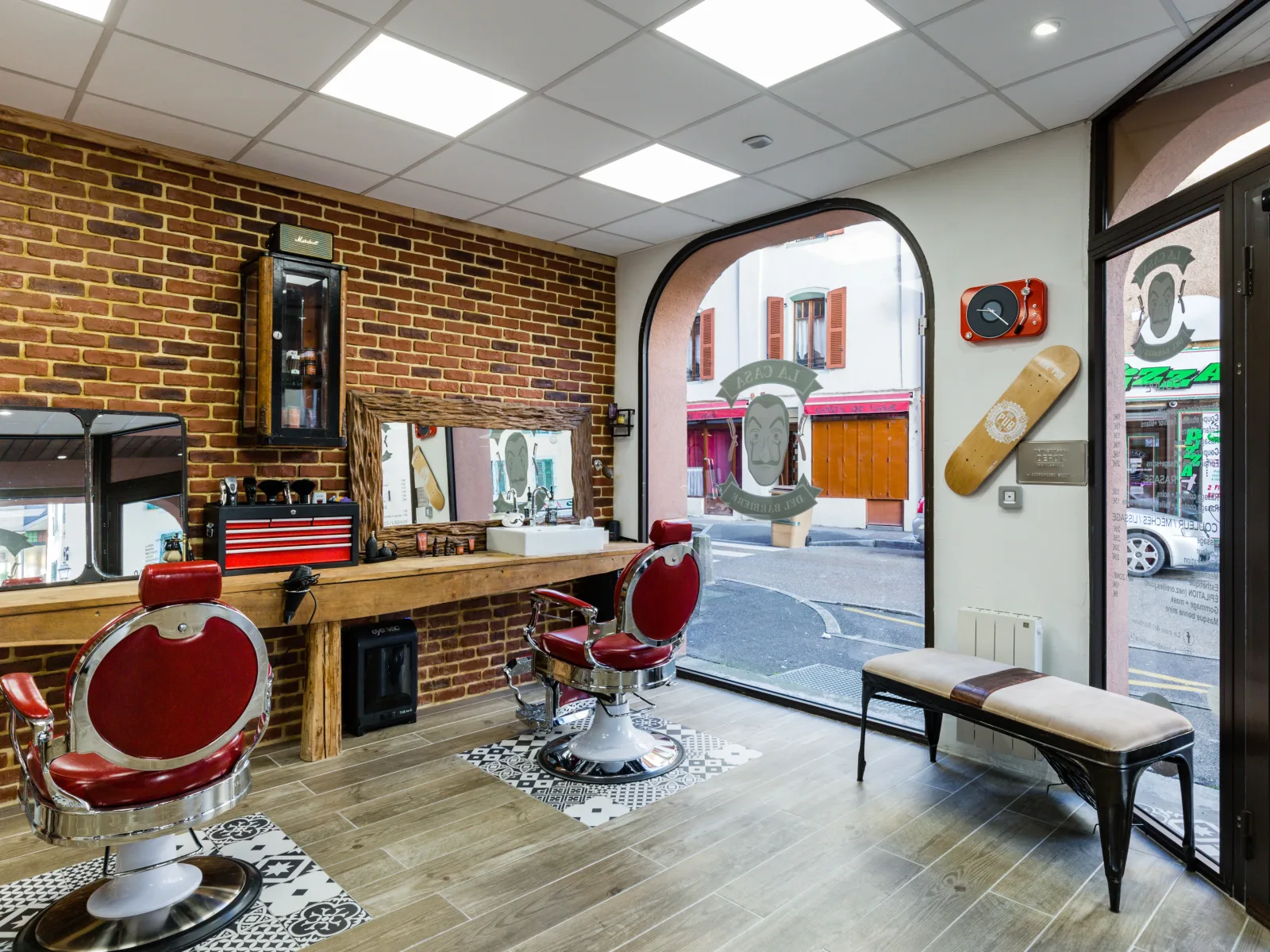 La Casa Del Barbiere - La Roche - Coiffure La Roche-sur-Foron - La Casa Del Barbiere - La Roche - Photo Galerie - OneBooking