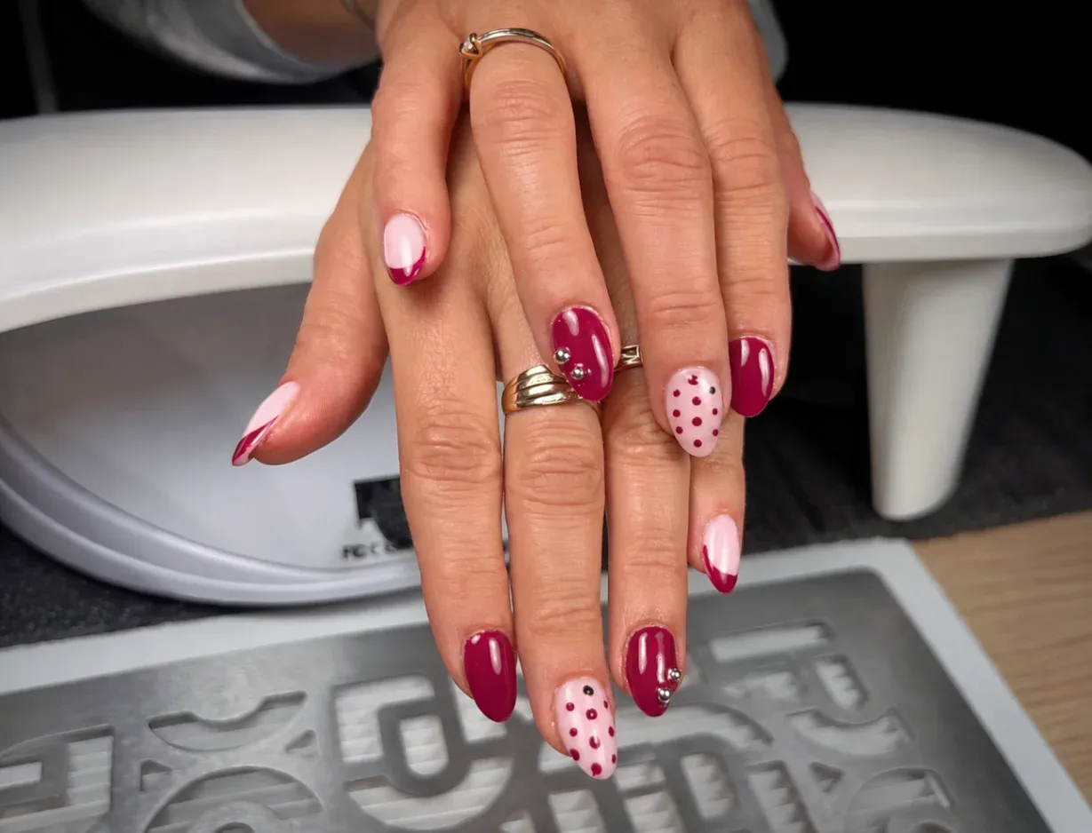 L'atelier de Ninon - Onglerie Sarreguemines - L'atelier de Ninon - Photo Galerie - OneBooking