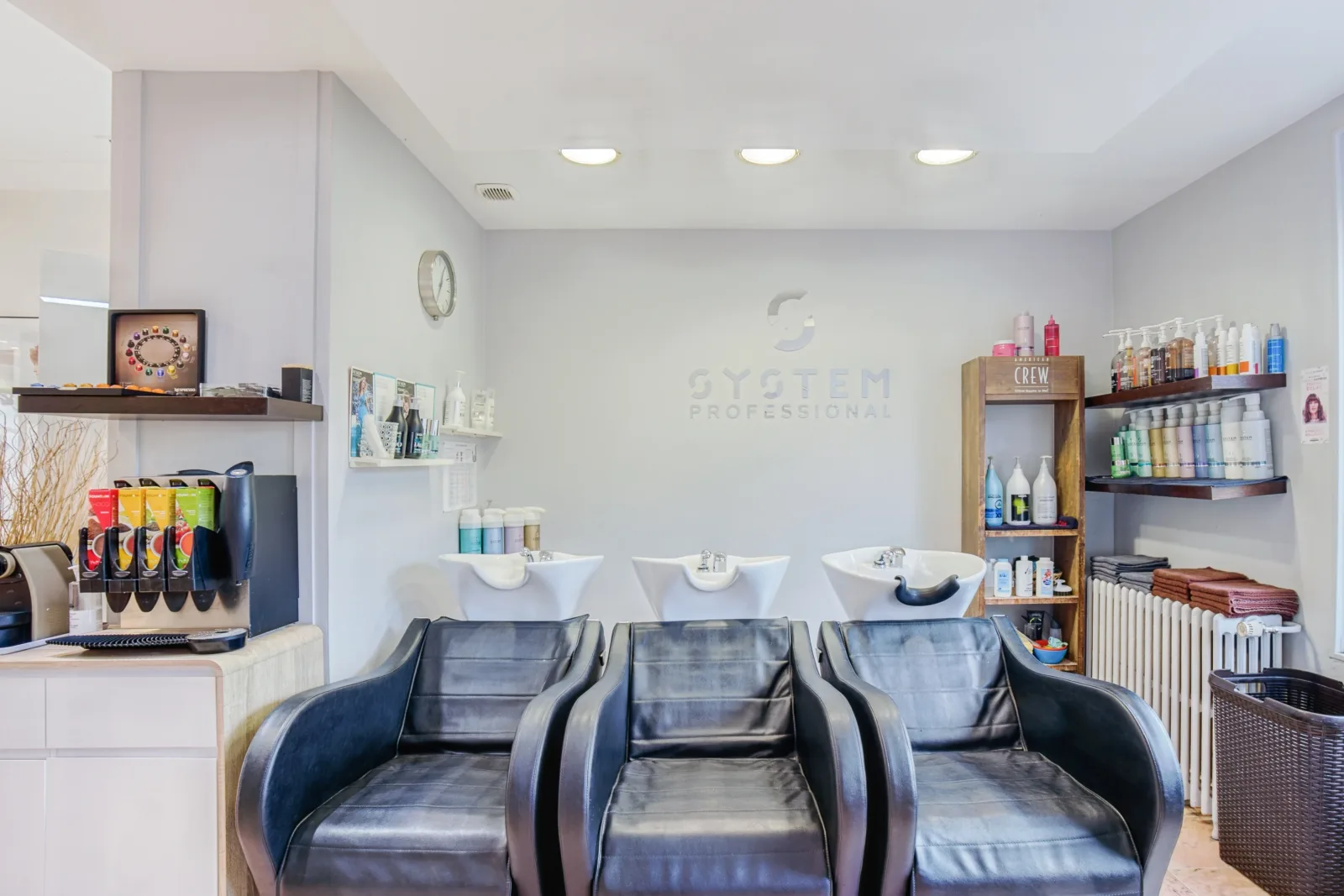 Viva La Vie by Arnault Coiffure - Guiton - Coiffure La Rochelle - Viva La Vie by Arnault Coiffure - Guiton - Photo Galerie - OneBooking