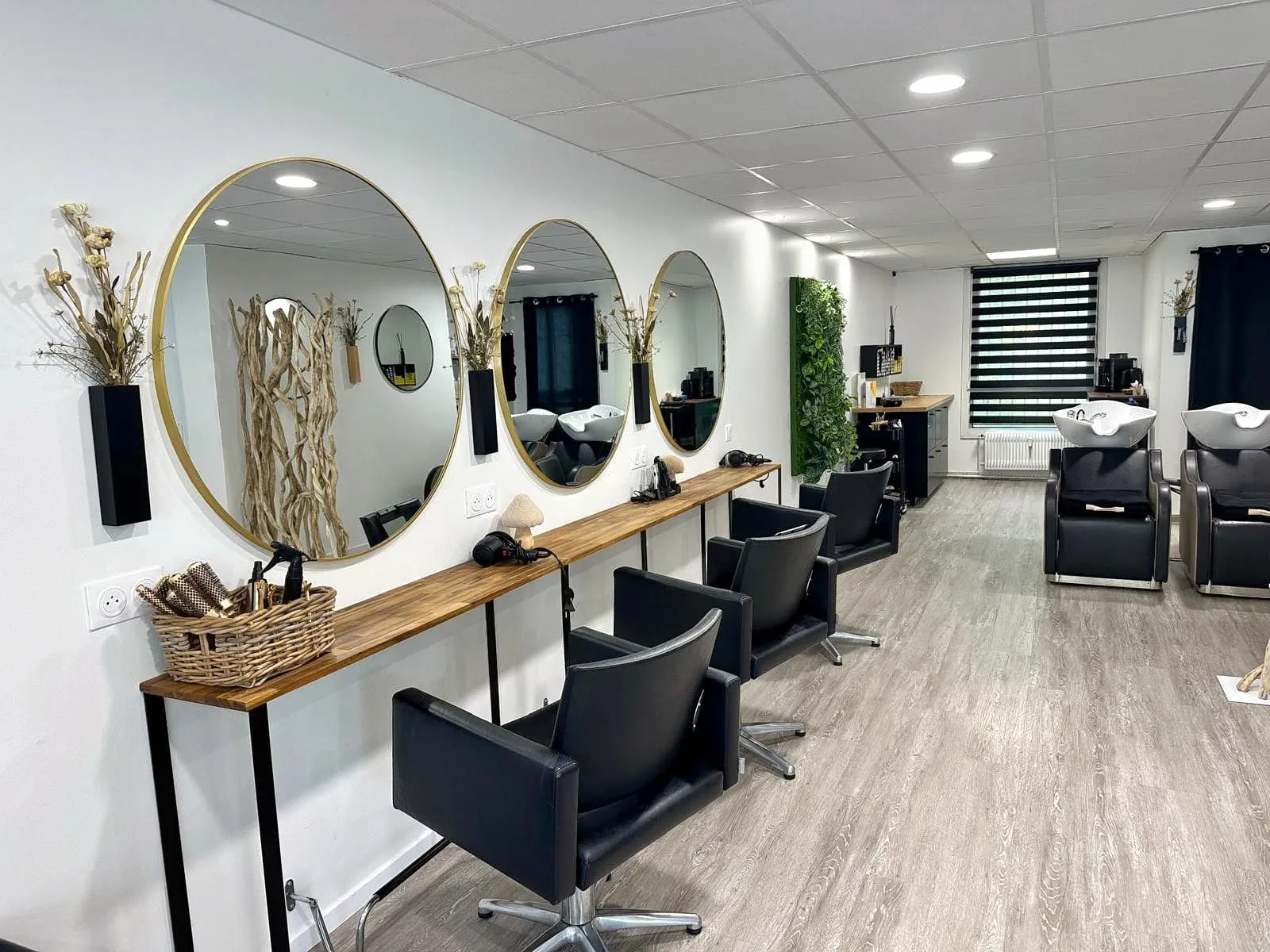 Le Salon. Illkirch Coiffeur - Coiffure Illkirch-Graffenstaden - Le Salon. Illkirch Coiffeur - Photo Galerie - OneBooking