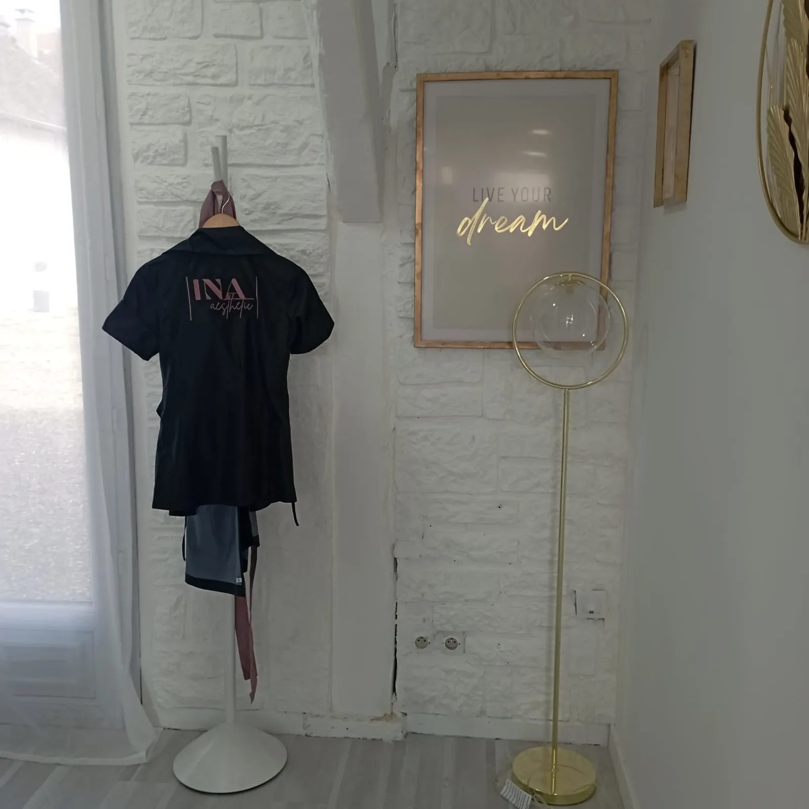 INA esthetic - Institut de beauté Guyancourt - INA esthetic - Photo Galerie - OneBooking