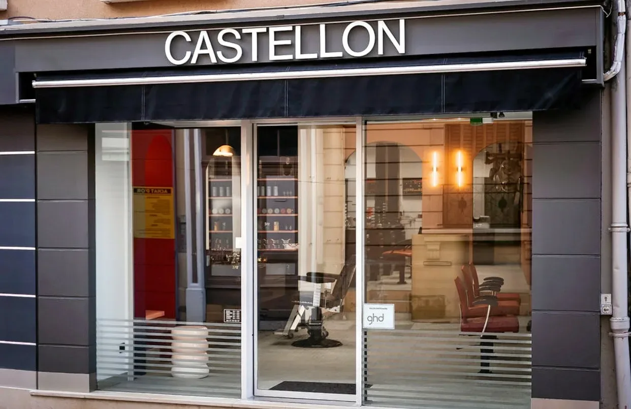Castellon Coiffure Prothésiste Capillaire - Coiffure Roanne - Castellon Coiffure Prothésiste Capillaire - Photo Galerie - OneBooking