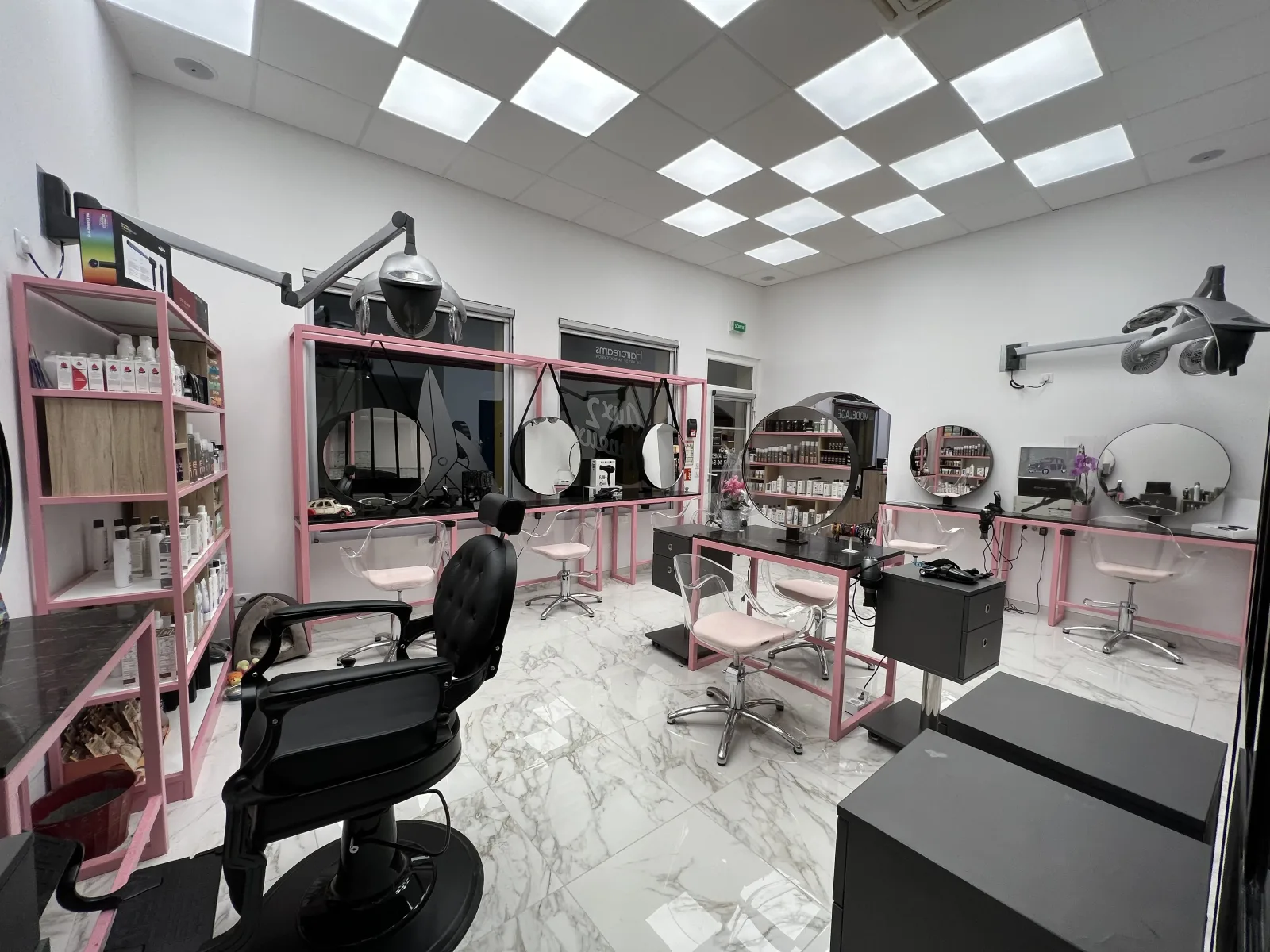 Aux deux cheveux - Coiffure Digne-les-bains - Aux deux cheveux - Photo Galerie - OneBooking