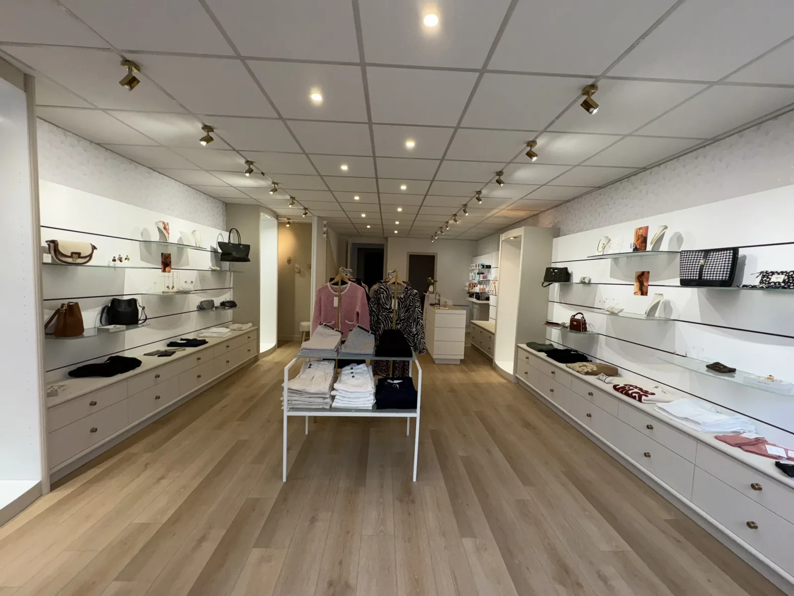 A Fleur de Peau - Institut de beauté Montbard - A Fleur de Peau - Photo Galerie - OneBooking