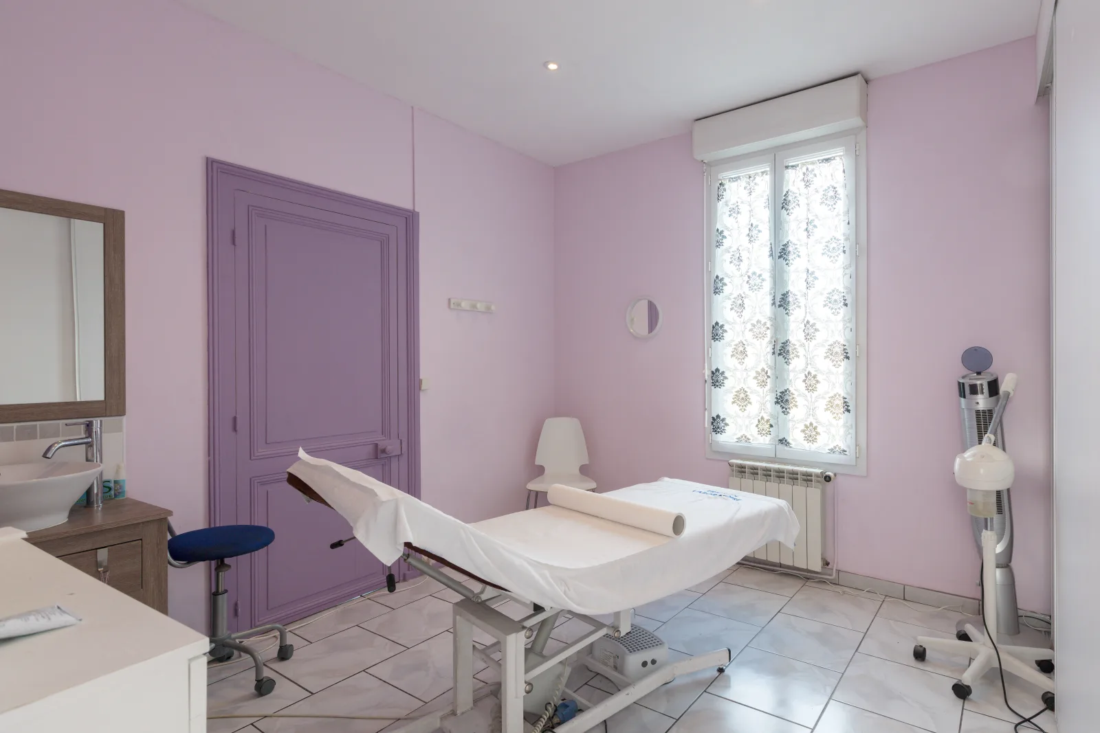 Emilie esthetique - Institut de beauté Cognac - Emilie esthetique - Photo Galerie - OneBooking
