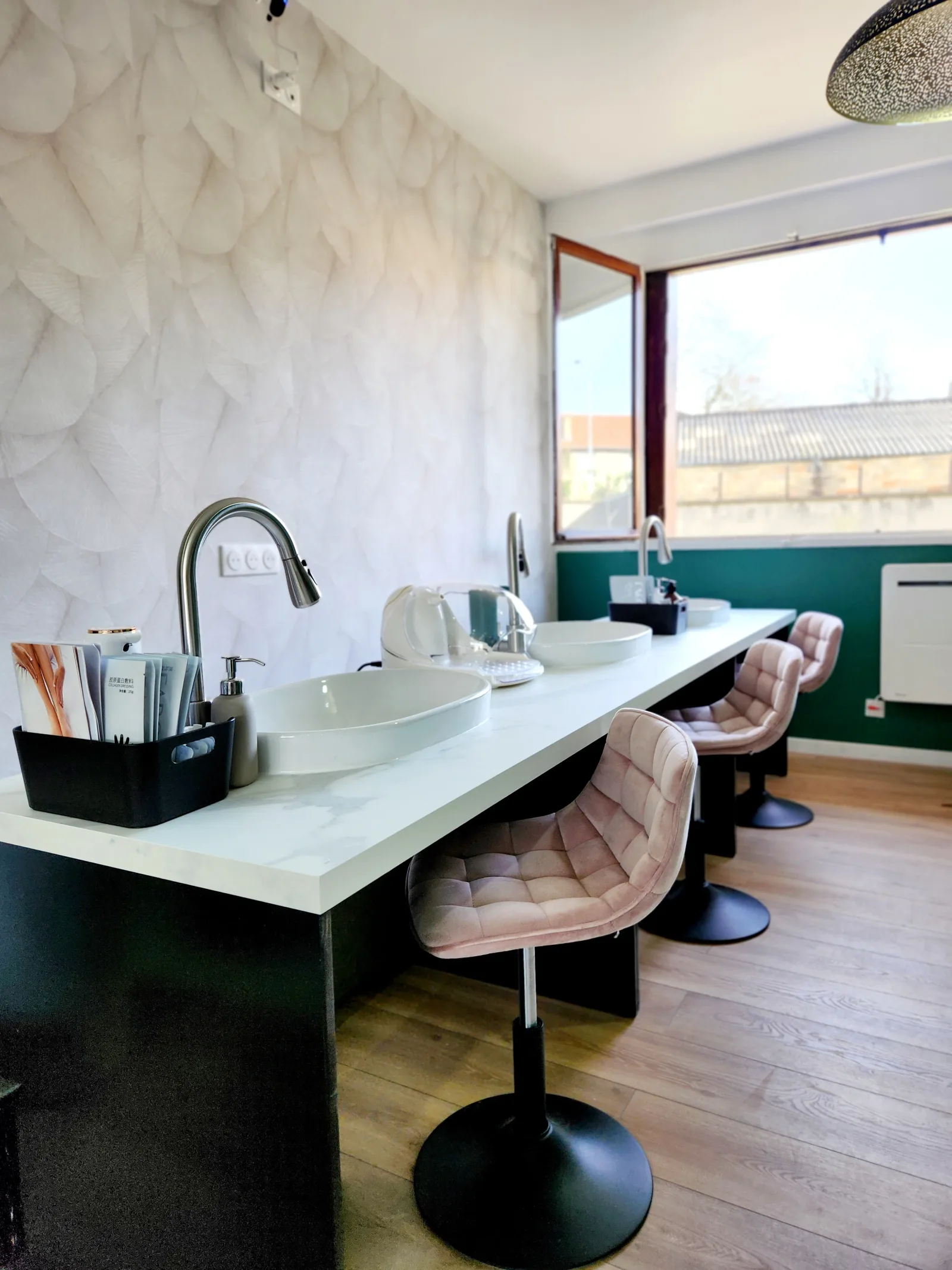 King Nails - Institut de beauté Viroflay - King Nails - Photo Galerie - OneBooking