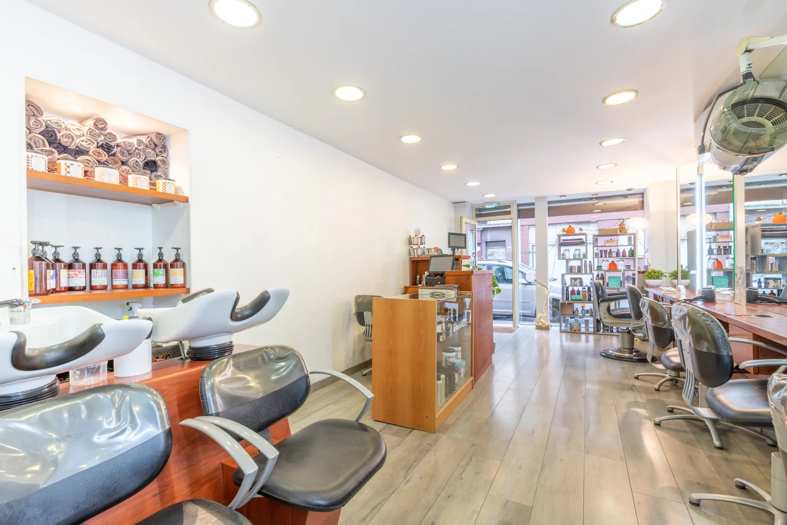 Carol'Coiffure - Coiffure Le Kremlin-Bicêtre - Carol'Coiffure - Photo Galerie - OneBooking