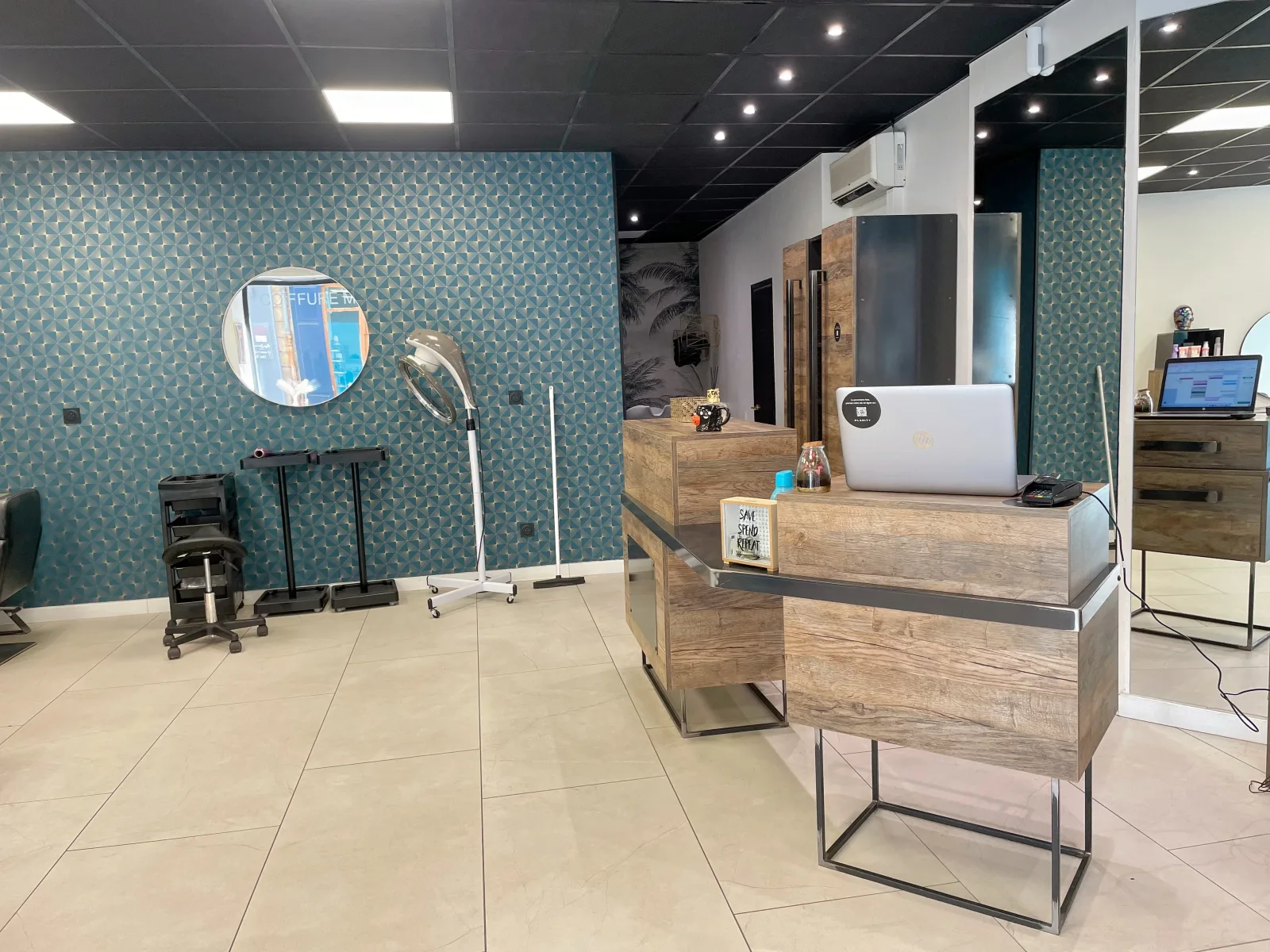 Maison Luna - Coiffure Romans-sur-Isère - Maison Luna - Photo Galerie - OneBooking