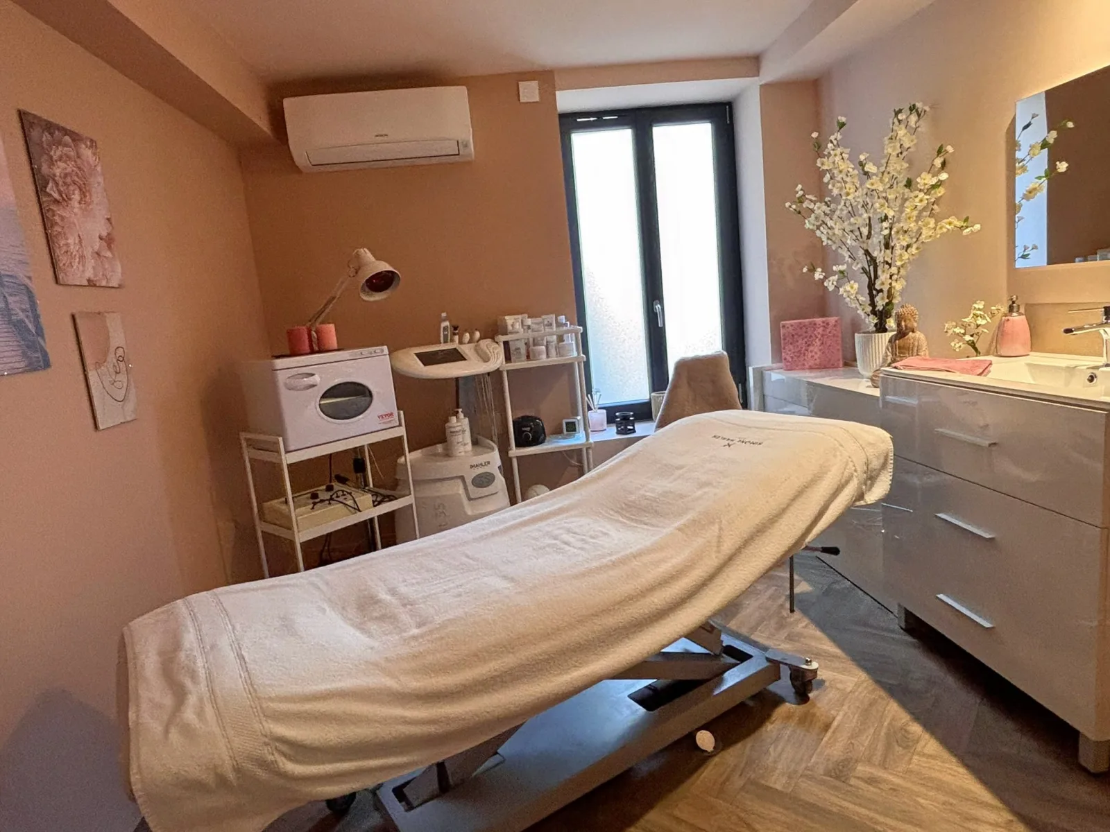 C.S BEAUTE - Institut de beauté Romans-sur-Isère - C.S BEAUTE - Photo Galerie - OneBooking