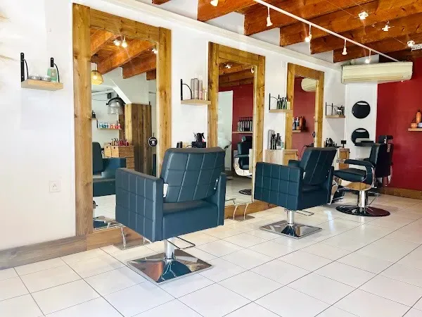 L'atelier de Marine - Coiffure Marguerittes - L'atelier de Marine - Photo Galerie - OneBooking