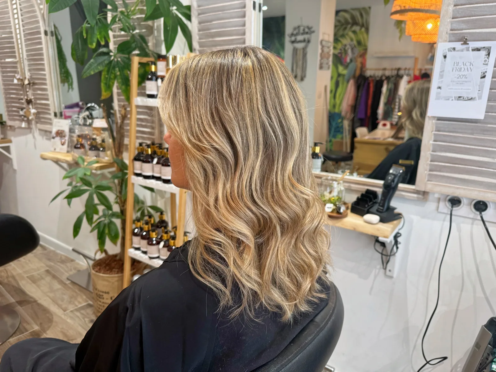 Aurélie Coiffeuse Privée & Thérapeute Capillaire - Coiffure Cuers - Aurélie Coiffeuse Privée & Thérapeute Capillaire - Photo Galerie - OneBooking
