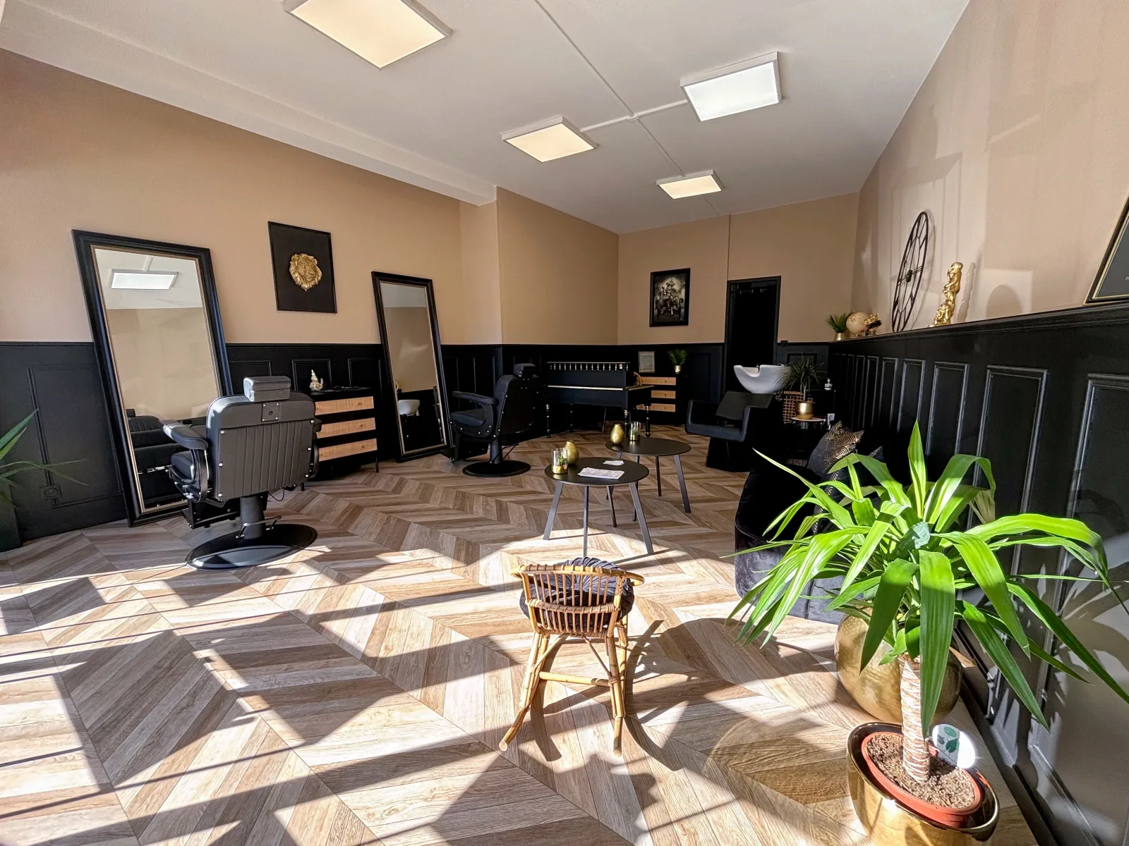 L’atelier de Lhomme - Coiffure Cavignac - L’atelier de Lhomme - Photo Galerie - OneBooking