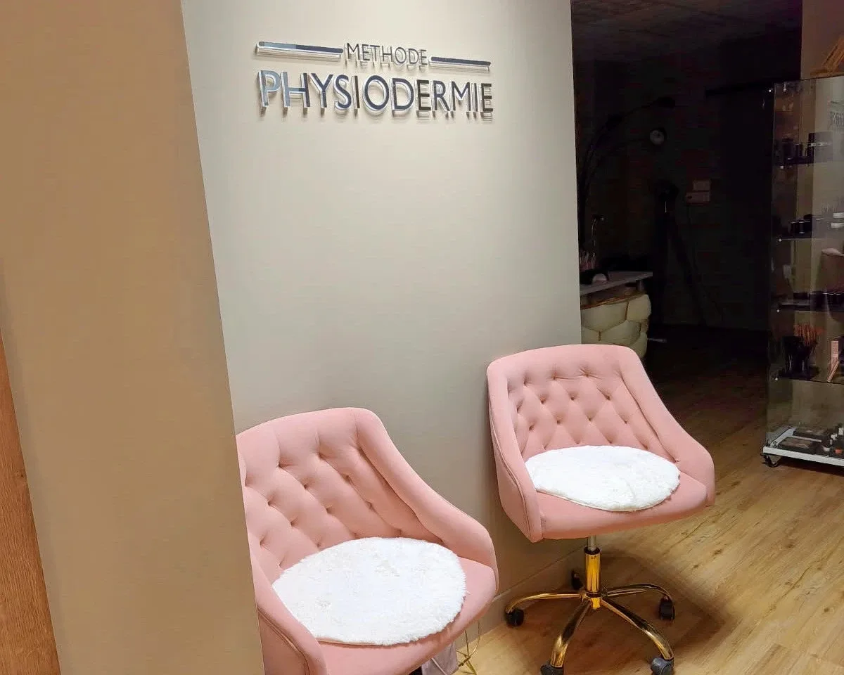 Karoleen - Institut de beauté Romans-sur-Isère - Karoleen - Photo Galerie - OneBooking