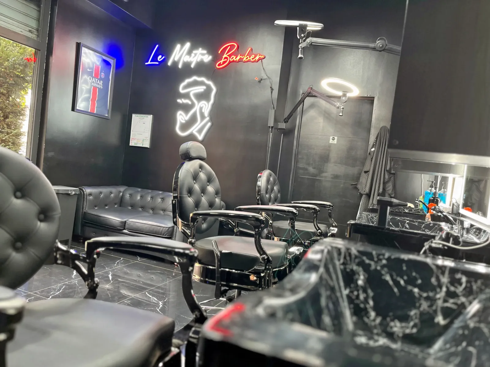 Le Maitre Barber - Coiffure Plaisir - Le Maitre Barber - Photo Galerie - OneBooking