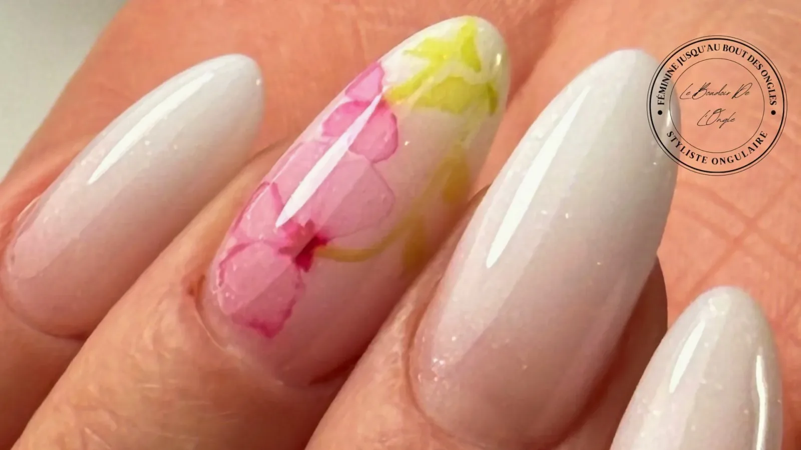 Le Boudoir de l’Ongle - Onglerie Cognac - Le Boudoir de l’Ongle - Photo Galerie - OneBooking