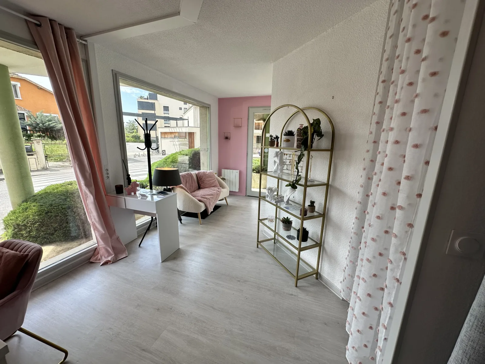 L’atelier de Lea - Onglerie Romans-sur-Isère - L’atelier de Lea - Photo Galerie - OneBooking