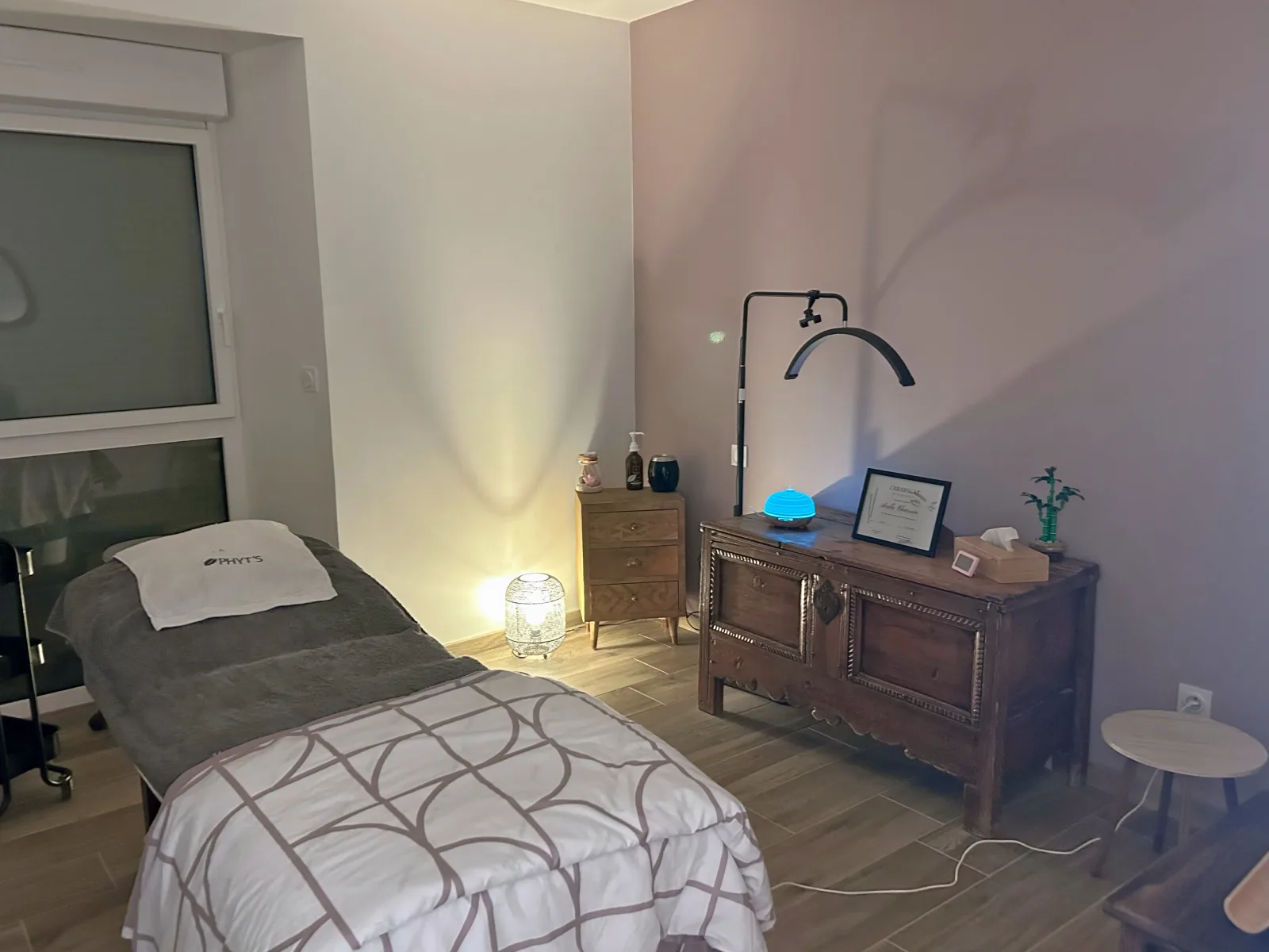 L’ATELIER BEAUTÉ - Institut de beauté Bourg-Argental - L’ATELIER BEAUTÉ - Photo Galerie - OneBooking