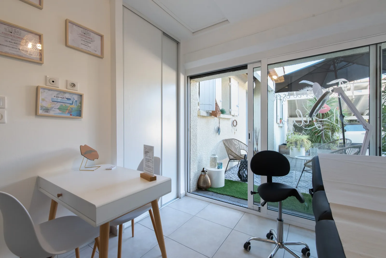 Mademoiselle Lily - Institut de beauté Pérols - Mademoiselle Lily - Photo Galerie - OneBooking