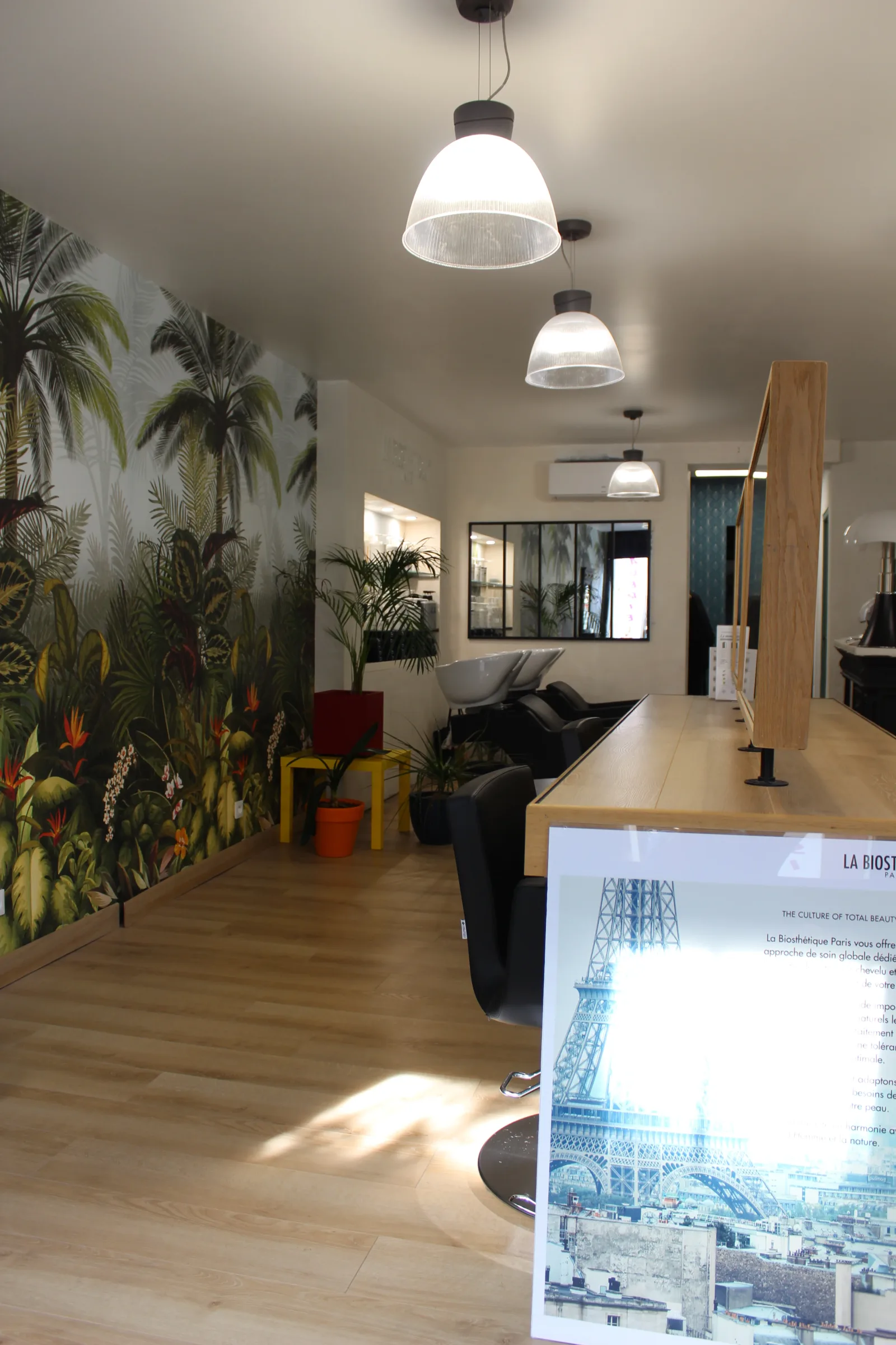 M Coiffure - Coiffure Castillon-la-Bataille - M Coiffure - Photo Galerie - OneBooking