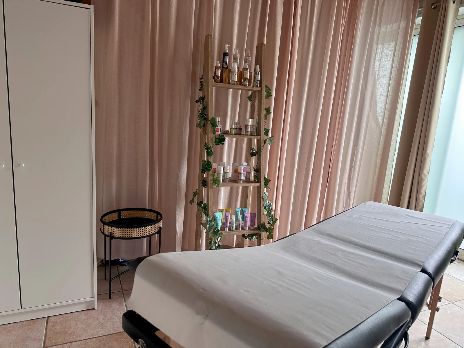 Esprit Serein - Institut de beauté Cadillac sur Garonne  - Esprit Serein - Photo Galerie - OneBooking