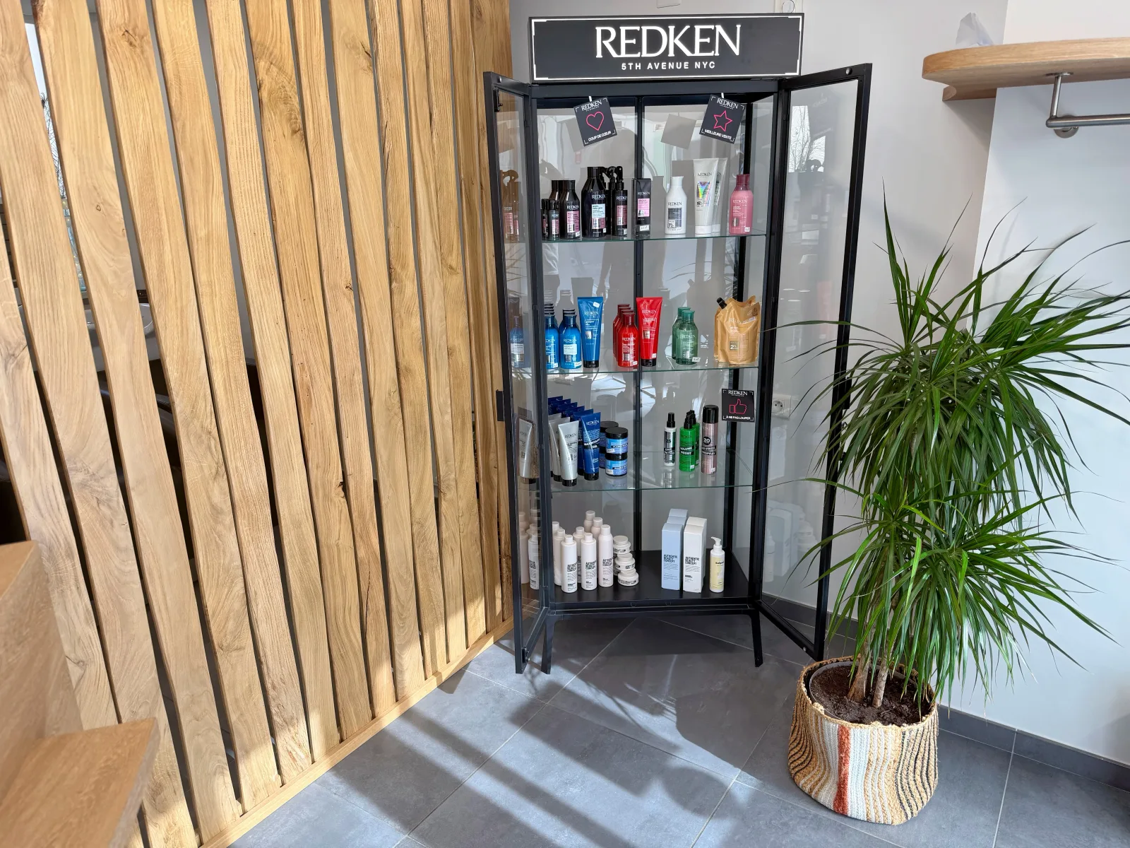 Le Salon - Coiffure Chagny - Le Salon - Photo Galerie - OneBooking