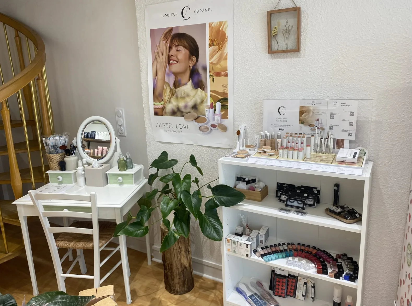 Caroline Esthetique - Onglerie Avallon - Caroline Esthetique - Photo Galerie - OneBooking