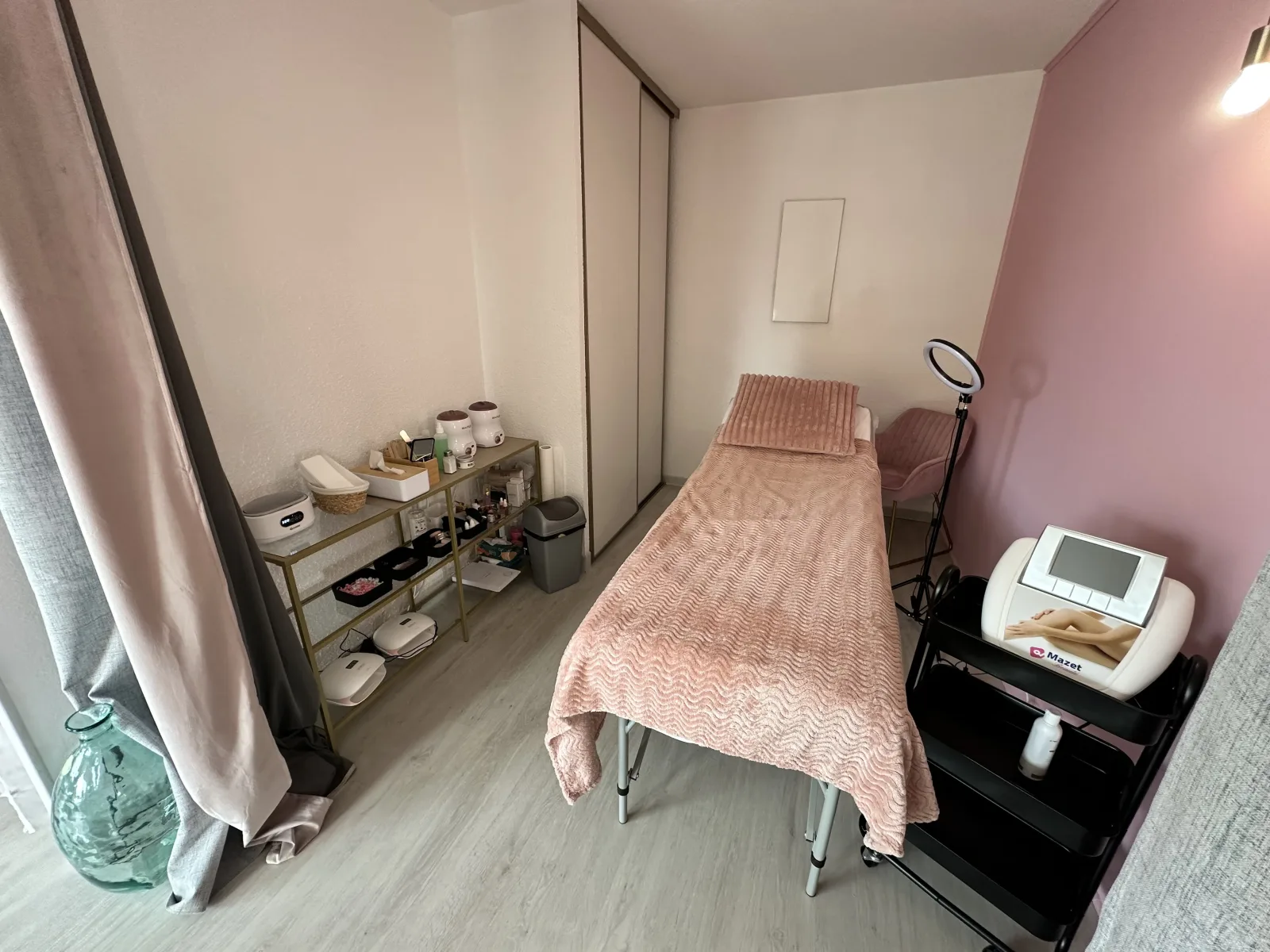 L’atelier de Lea - Onglerie Romans-sur-Isère - L’atelier de Lea - Photo Galerie - OneBooking