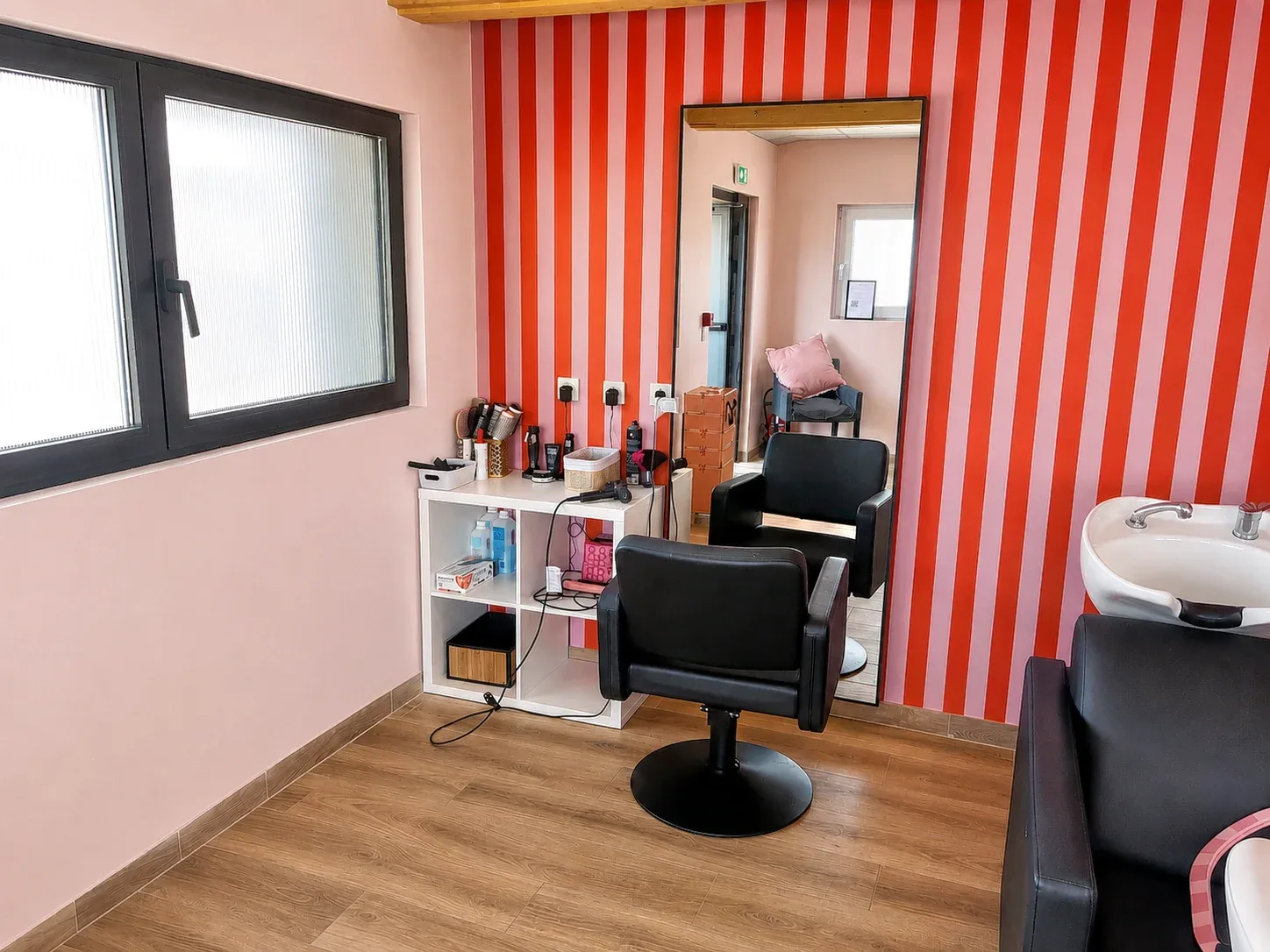 Salon Color Vibes - Coiffeuse Coloriste - Coiffure Rang du fliers  - Salon Color Vibes - Coiffeuse Coloriste - Photo Galerie - OneBooking