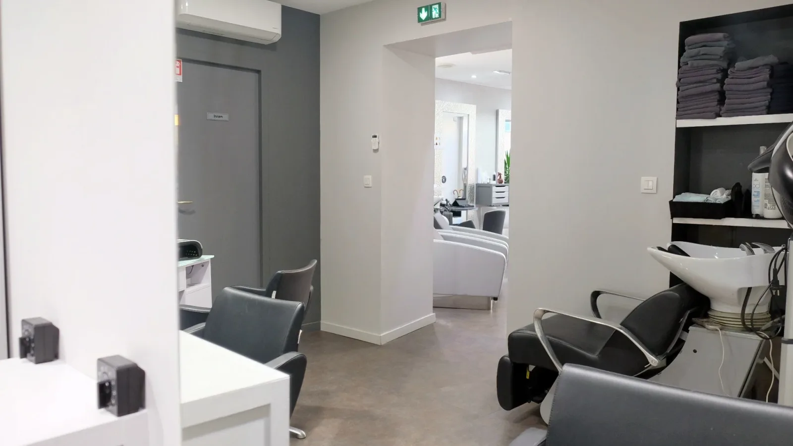Le Studio d'Alex - Coiffure Bessenay - Le Studio d'Alex - Photo Galerie - OneBooking