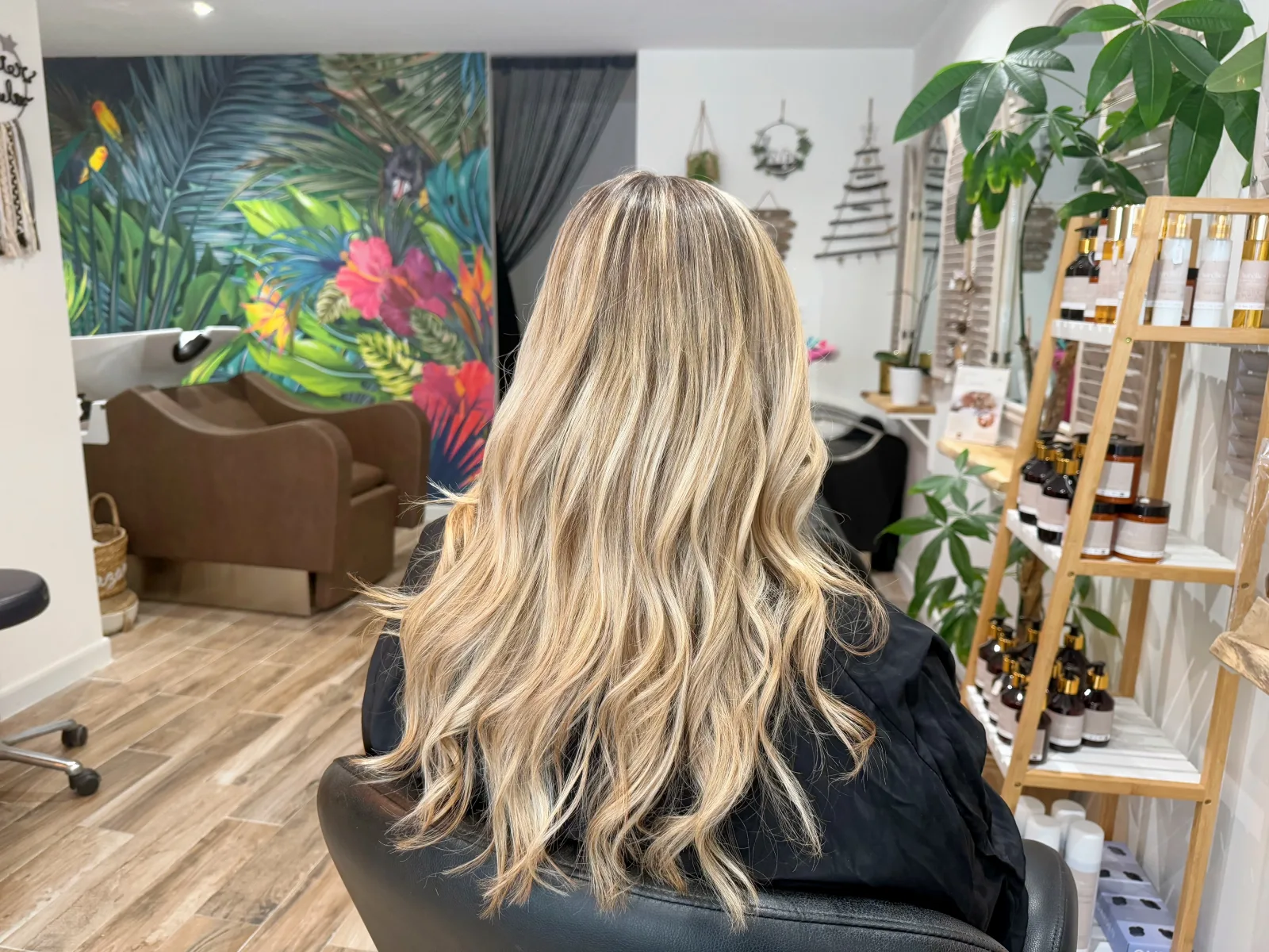 Aurélie Coiffeuse Privée & Thérapeute Capillaire - Coiffure Cuers - Aurélie Coiffeuse Privée & Thérapeute Capillaire - Photo Galerie - OneBooking
