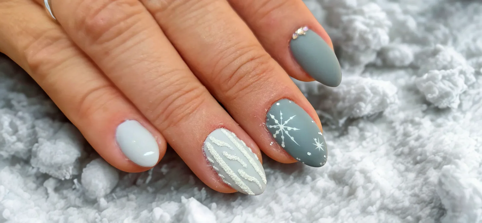 Nail&co custom - Institut de beauté Moulins - Nail&co custom - Photo Galerie - OneBooking