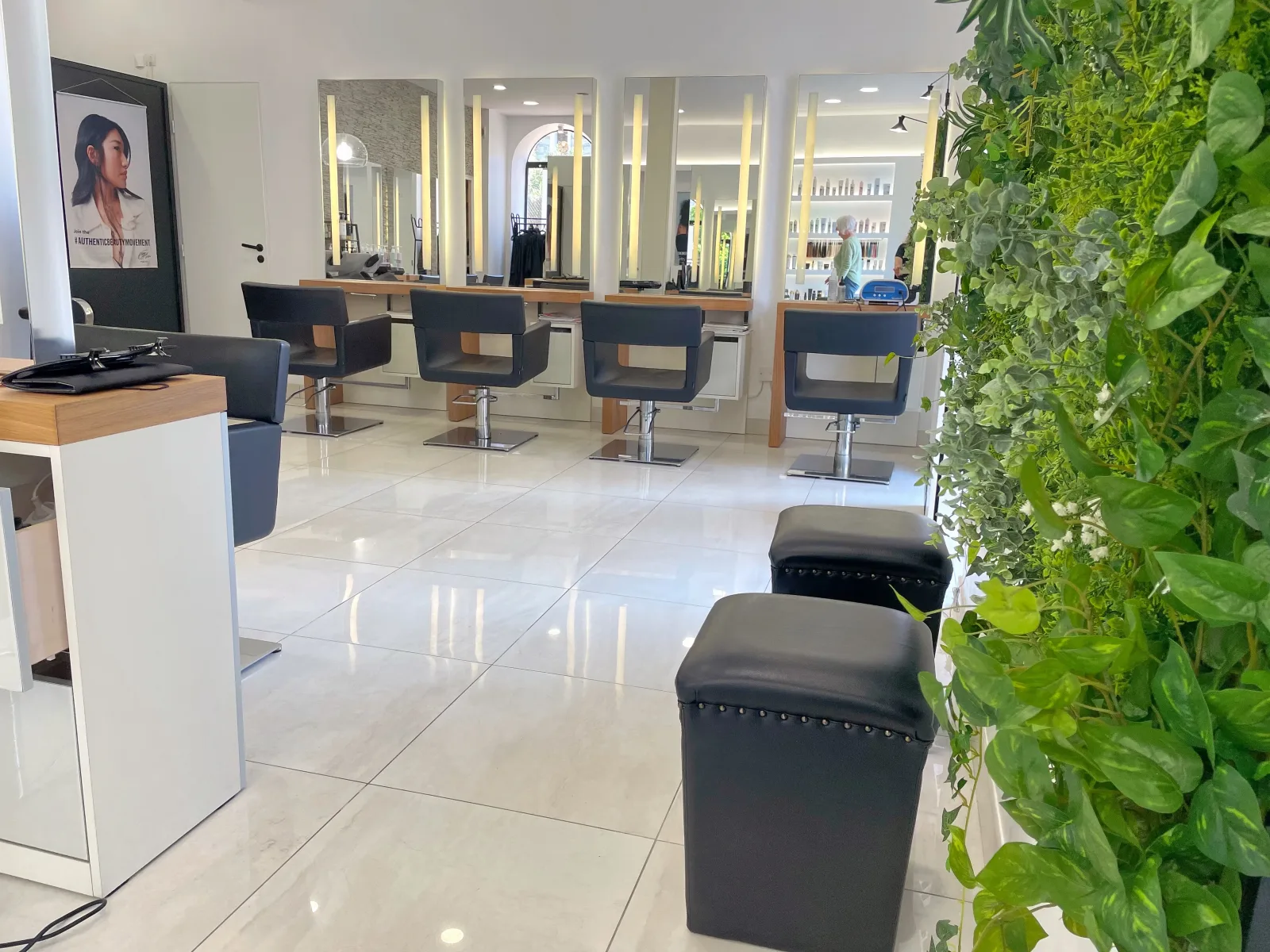 GD Giacomoni HairDresser - Coiffure Propriano - GD Giacomoni HairDresser - Photo Galerie - OneBooking