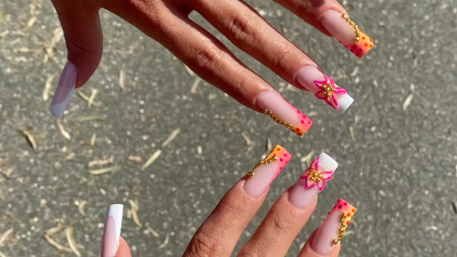 Girls & Nails - Onglerie Carbonne - Girls & Nails - Photo Galerie - OneBooking