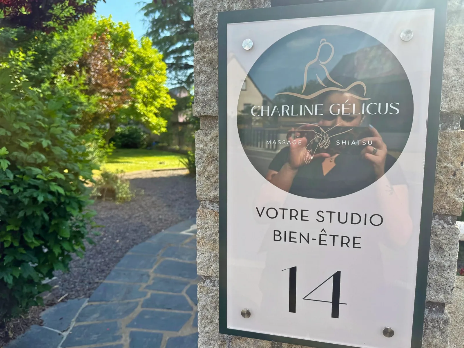 Votre Studio Bien Être - Institut de beauté Pontorson - Votre Studio Bien Être - Photo Galerie - OneBooking