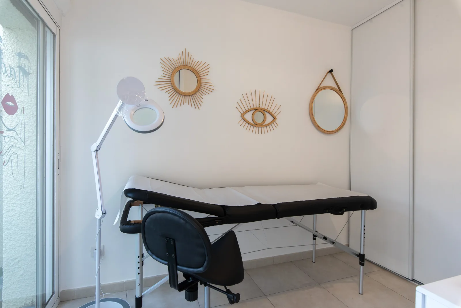 Mademoiselle Lily - Institut de beauté Pérols - Mademoiselle Lily - Photo Galerie - OneBooking