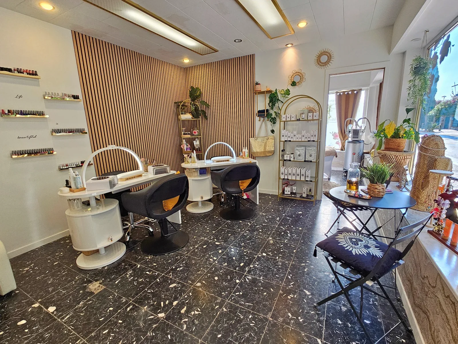 Natacha Beauté - Institut de beauté Le Lavandou - Natacha Beauté - Photo Galerie - OneBooking