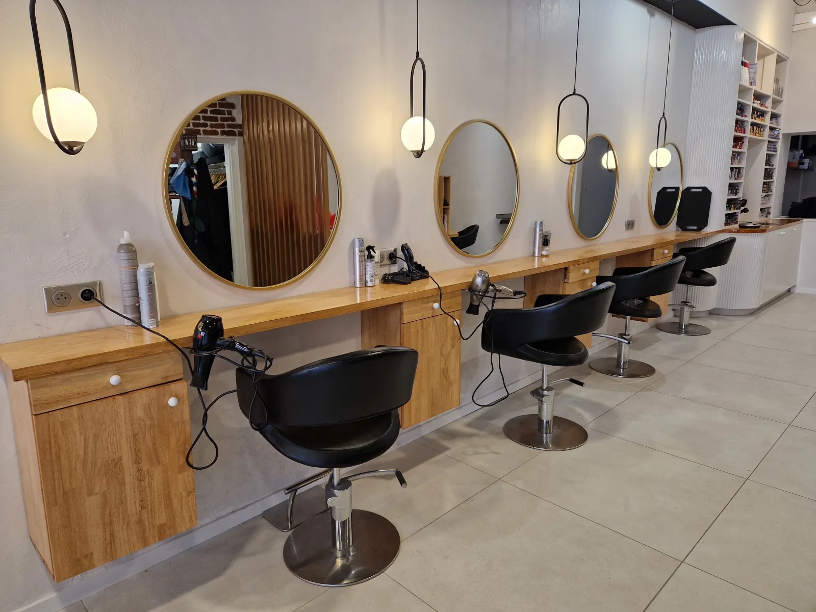 L’instant salon by jenny - Coiffure Sète - L’instant salon by jenny - Photo Galerie - OneBooking