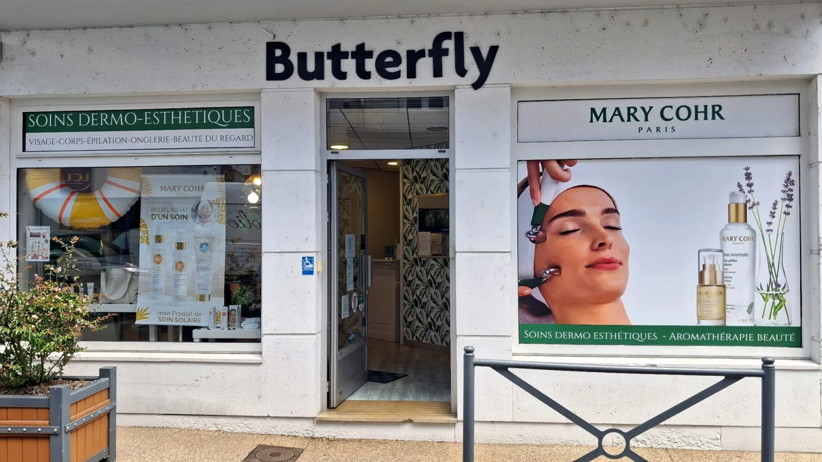 Butterfly - Institut beauté plus - Institut de beauté Saint-Just-Saint-Rambert - Butterfly - Institut beauté plus - Photo Galerie - OneBooking