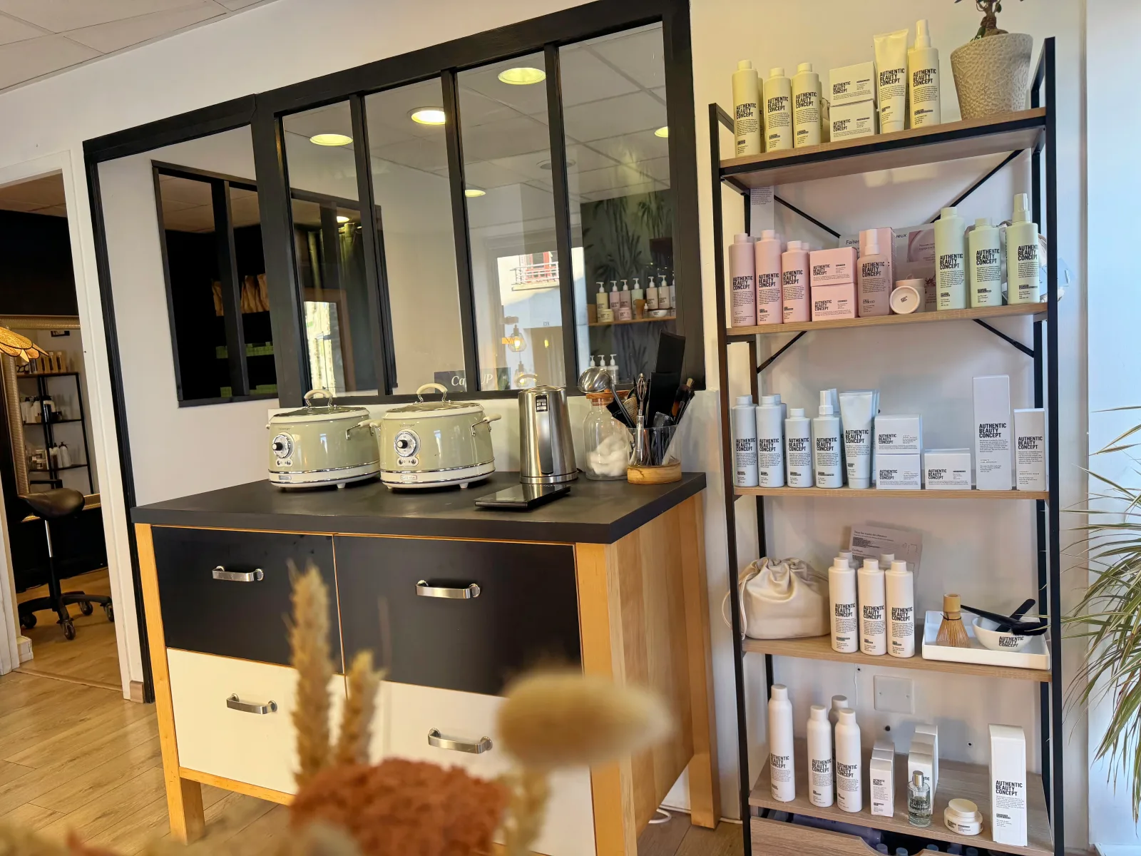Salon Solo - Visagiste - Coiffure Bain-de-Bretagne - Salon Solo - Visagiste - Photo Galerie - OneBooking