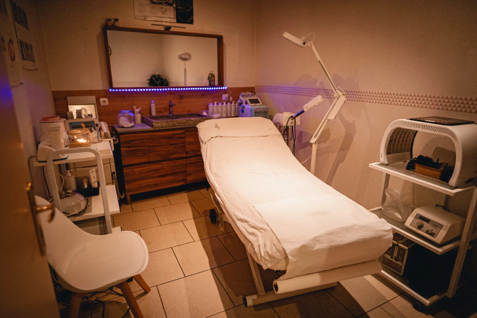 Centre Ocea Beauté - Institut de beauté Matha - Centre Ocea Beauté - Photo Galerie - OneBooking