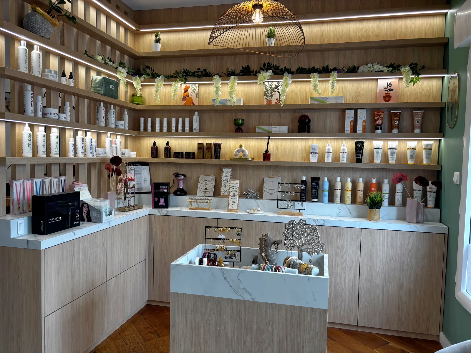 Kreat' y va - Coiffure Notre-Dame-de-Monts - Kreat' y va - Photo Galerie - OneBooking