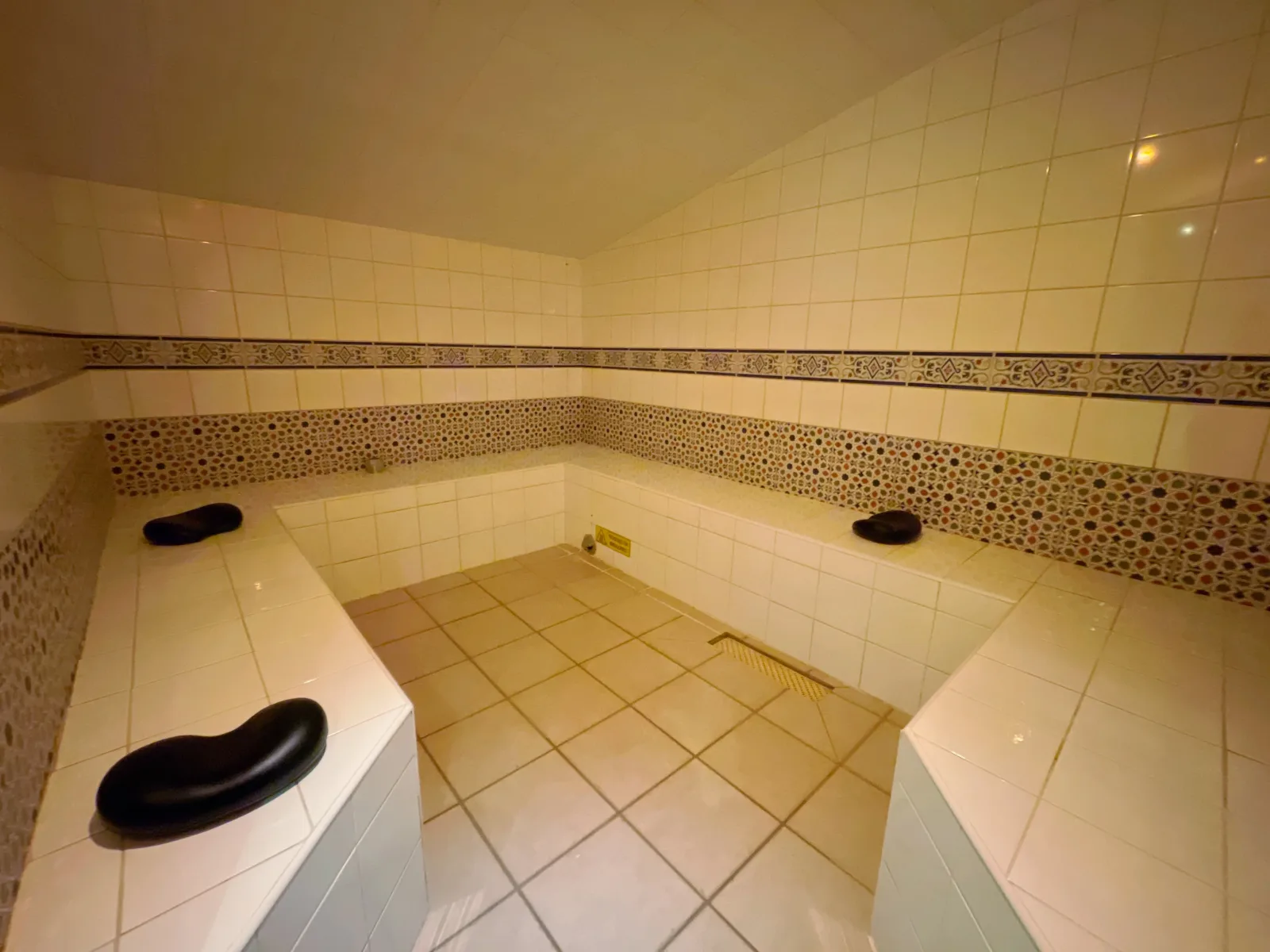HAMMAM LA PALMERAIE - Institut de beauté Roanne - HAMMAM LA PALMERAIE - Photo Galerie - OneBooking