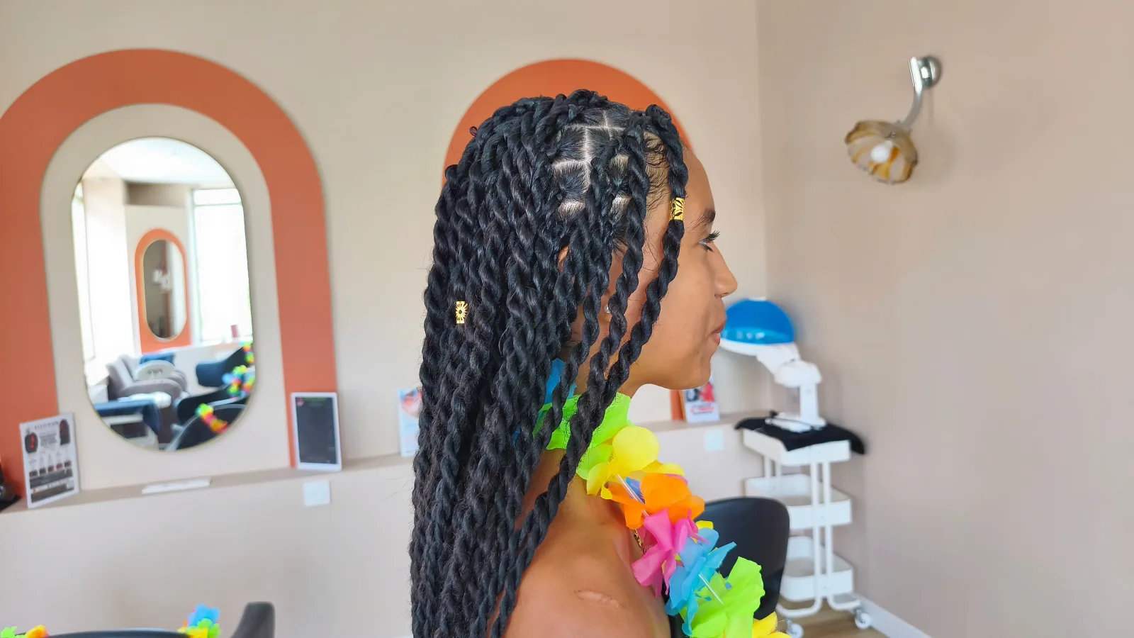 Ello Hair Coiffure - Coiffure Mouans-Sartoux - Ello Hair Coiffure - Photo Galerie - OneBooking