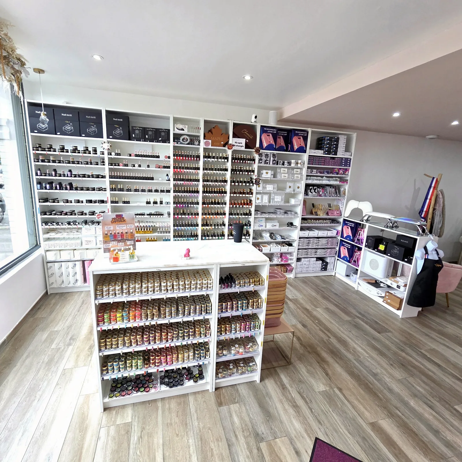 Nail artist institut - Institut de beauté Hazebrouck - Nail artist institut - Photo Galerie - OneBooking