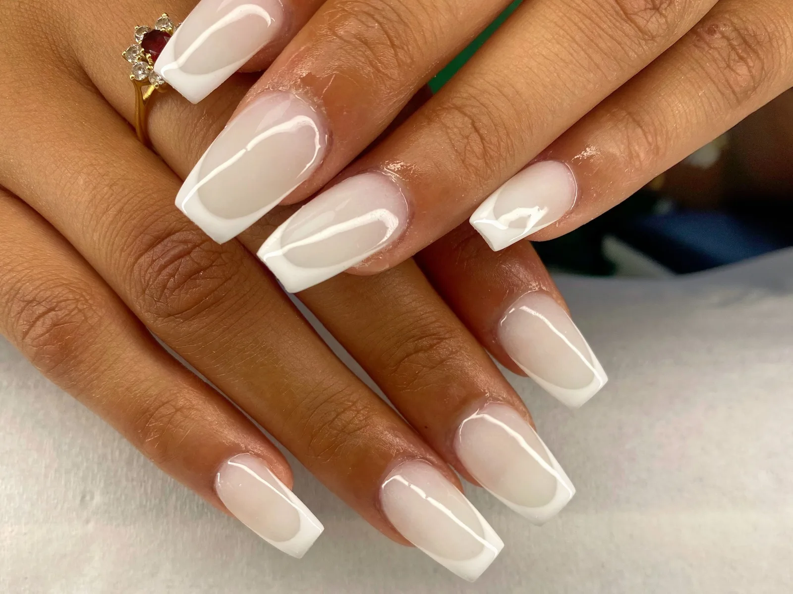 Trending Nails - Onglerie Toulouse - Trending Nails - Photo Galerie - OneBooking