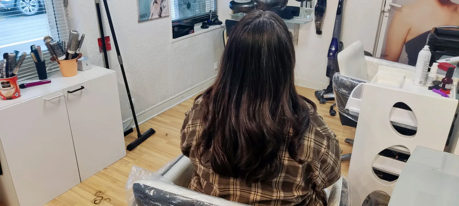 Salon Jeanna - Coiffure La Rochelle - Salon Jeanna - Photo Galerie - OneBooking