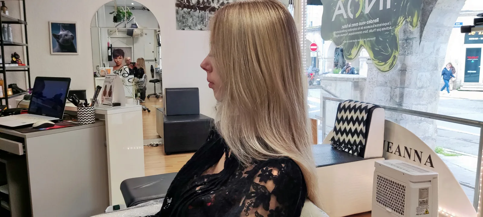 Salon Jeanna - Coiffure La Rochelle - Salon Jeanna - Photo Galerie - OneBooking