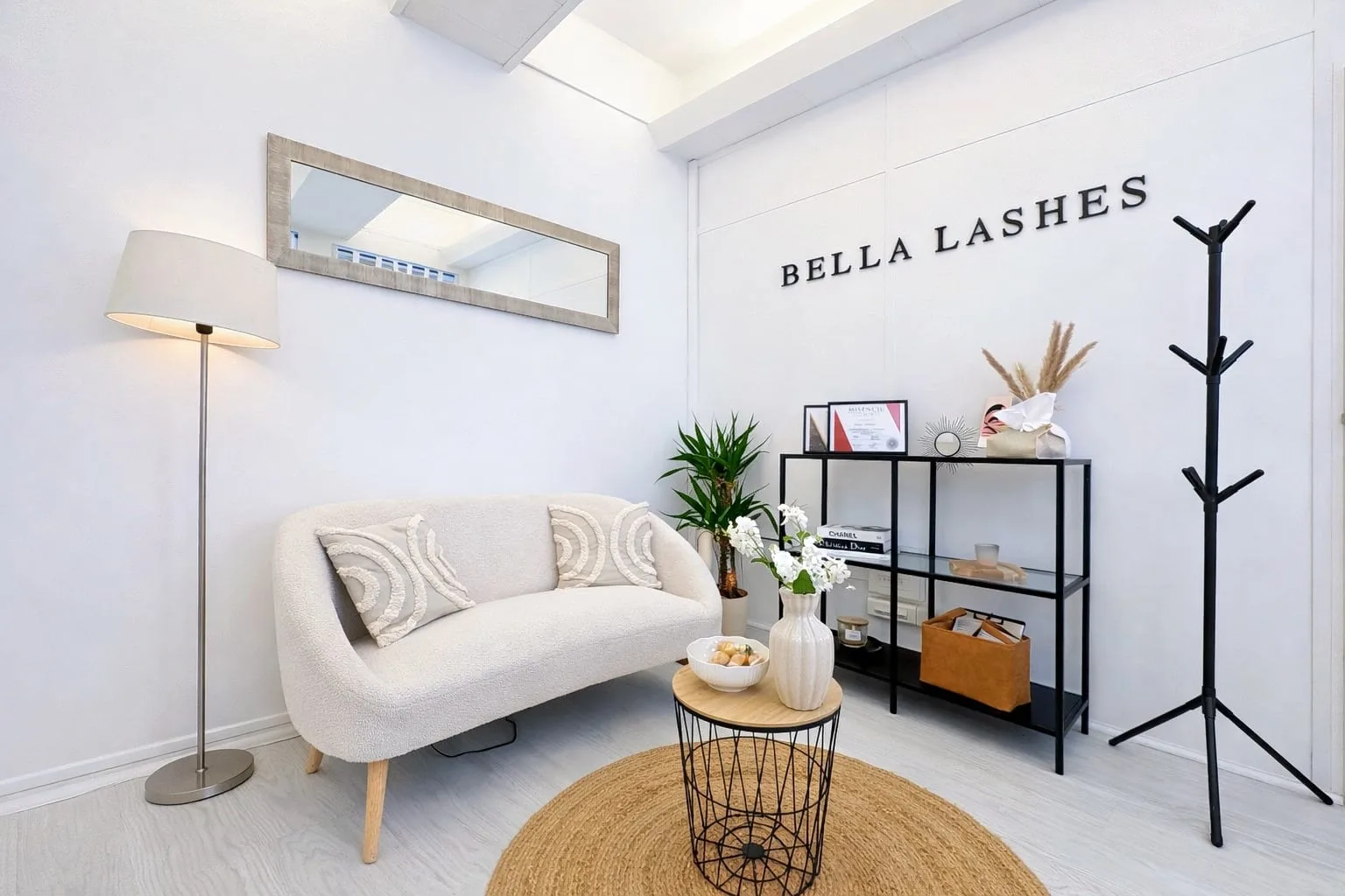 Bella lashes - Onglerie Marly-le-Roi - Bella lashes - Photo Galerie - OneBooking