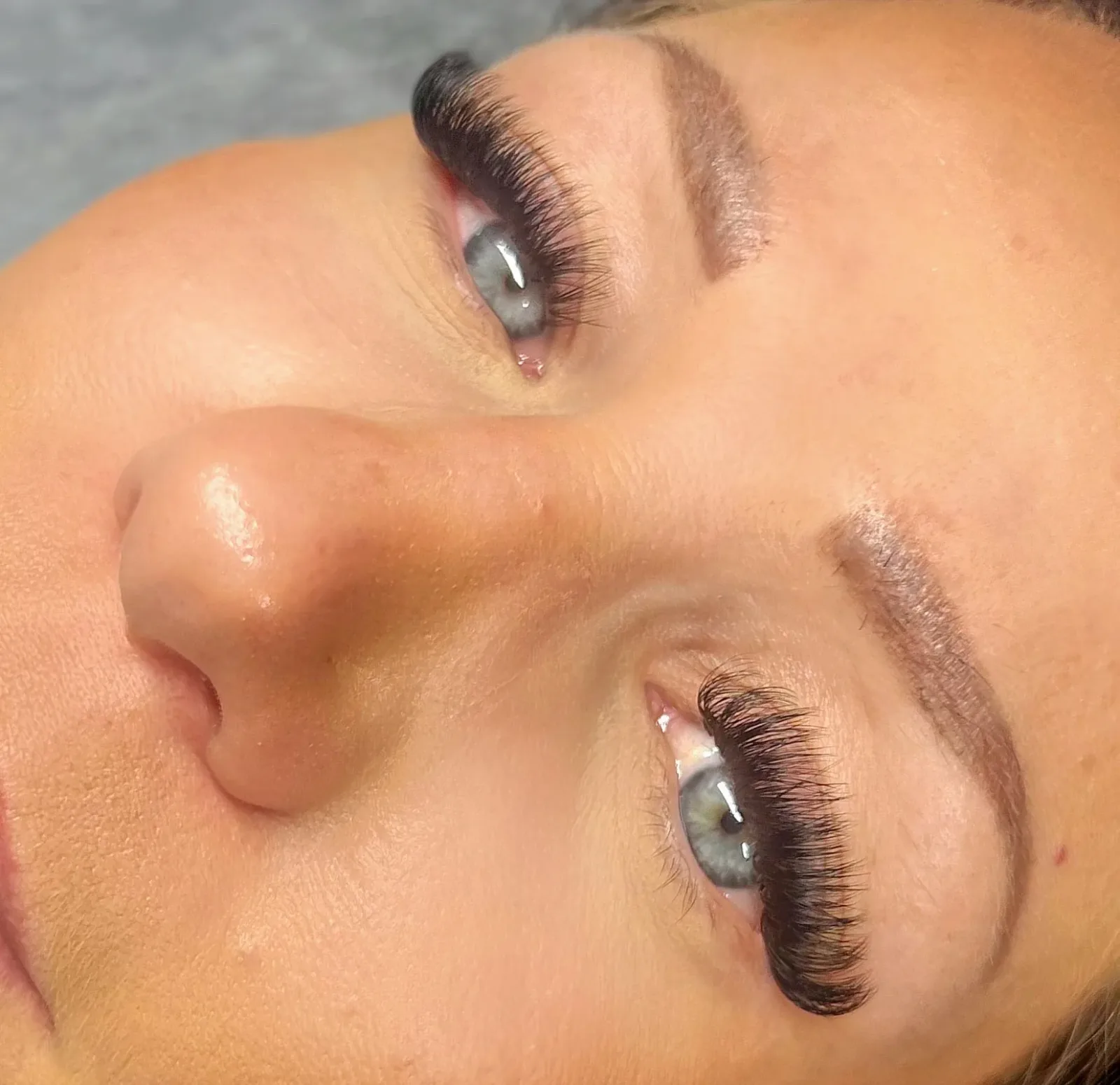 Madame Cils - Sourcils & cils Illkirch-Graffenstaden - Madame Cils - Photo Galerie - OneBooking